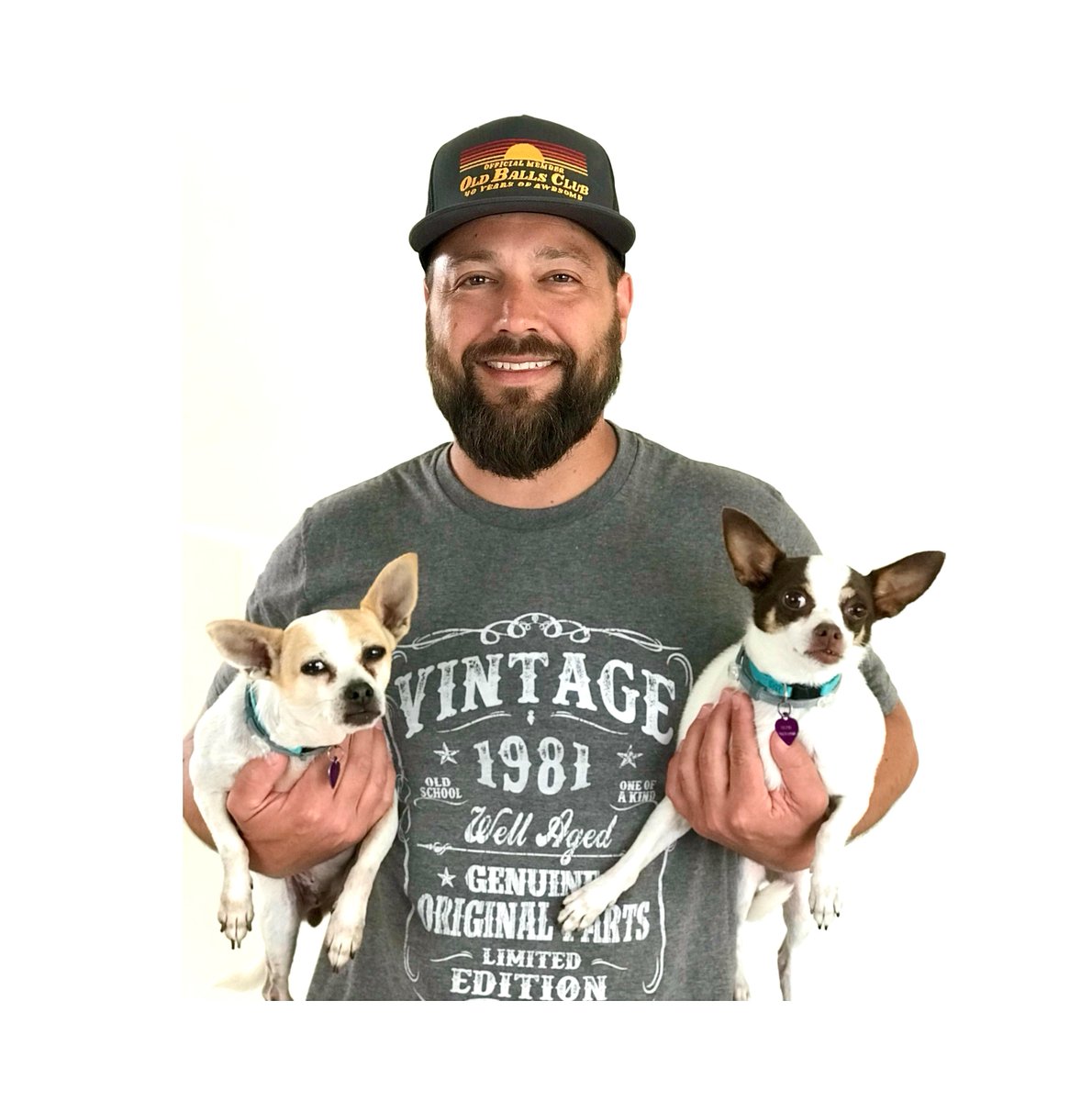 LFG_Cardano's tweet photo. Gm.  Sharing a photo of me holding my two favorite things in the whole world.  Also, thanks to my wife for taking this #iphone pic lol.  #chihuahua #chihuahualove #DogsofTwittter #dogs https://t.co/B7egjnHjb0