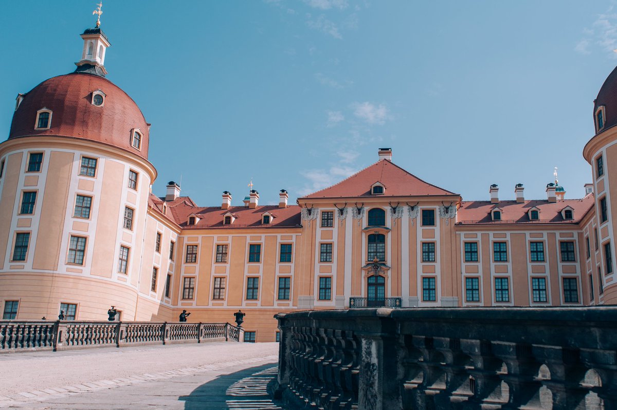 aTolchinPhoto's tweet photo. @manfredteh Moritzburg Castle just outside of Dresden, Germany https://t.co/vPdU7HRSDz