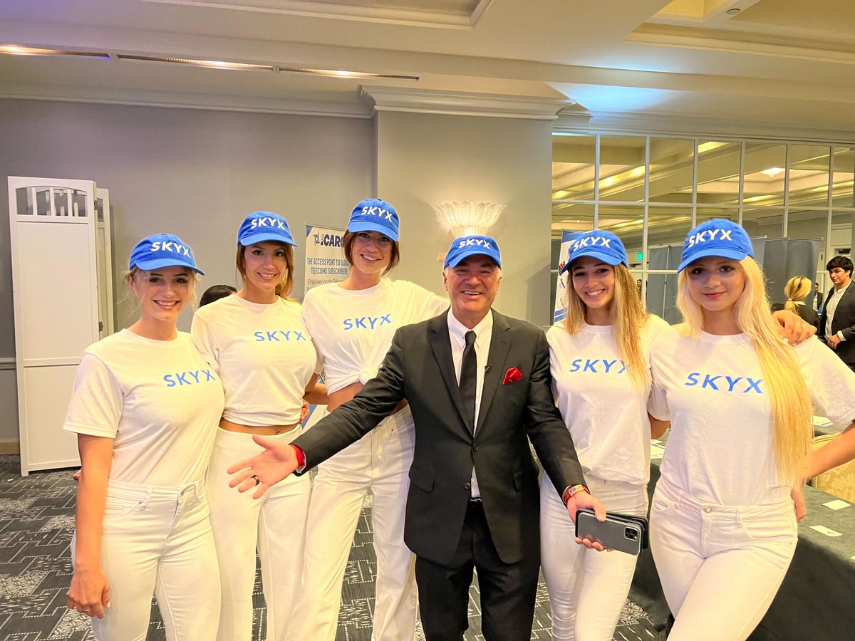 skyxplatforms's tweet photo. SKYX at the Wall Street Conference with Mr. Wonderful @kevinolearytv from Shark Tank.
@ABCSharkTank $SKYX #skytechnologies https://t.co/EIvmh17wIy #smarthomes https://t.co/A9r67zwhYg