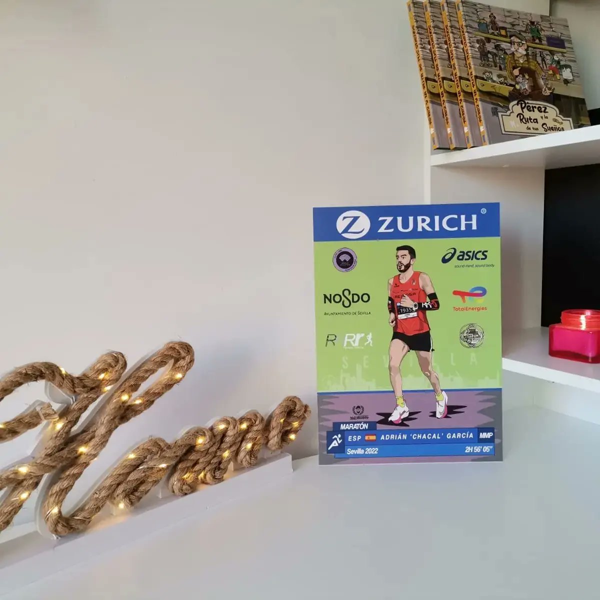 nandomoutinho's tweet photo. Ilustración recuerdo del paso de @Adri_reinosa por la maratón de Sevilla donde consiguió su mejor marca personal (MMP) bajando de las 3 horas.

¿Os gusta? Se agradece RT
#Sevilla #Sevilla2022  #MaratonDeSevilla2022 #Marathon #ZurichMaratonSevilla #ReinosaRunning https://t.co/FgigTkTjPL