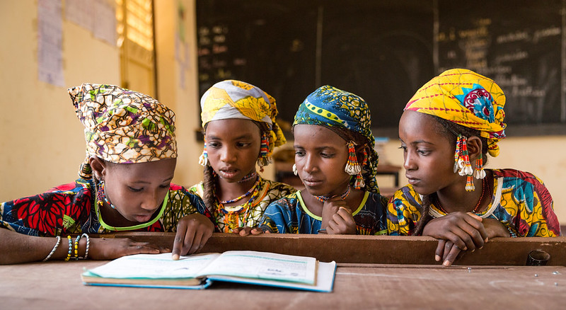 GPforEducation's tweet photo. Gender is central to the design of programmes & education policies for civil society and other stakeholders in education. Read how addressing the barriers girls face to access & continue their education is at the core of orgs. supported by #GPEEOL: https://t.co/bz6CYAFMr6 https://t.co/SOPtCTlt5M