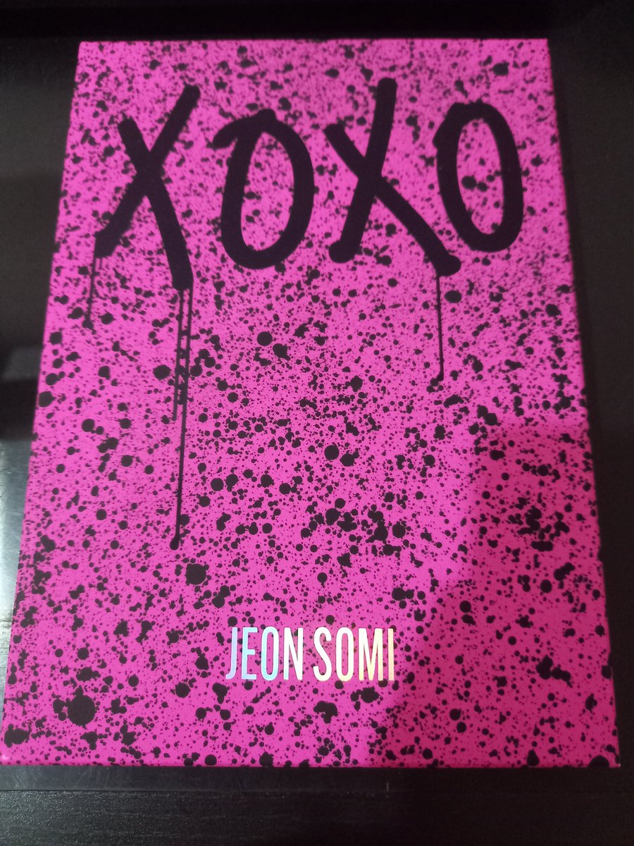Huiyinggg06's tweet photo. WTS SOMI XOXO X VER
Unsealed Album - RM30
（All inclusion except pc）
PC - RM35
If take all RM60 exc postage
Album condition ：9/10
PC no any defect
Postage RM8WM RM14EM
Can pm me for more details
@PASARSOMI #pasarsomi https://t.co/FMx6qL9WzW