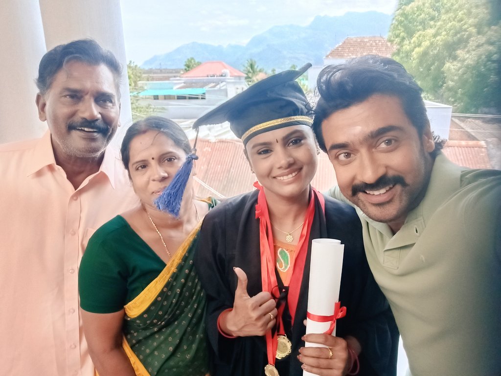 withlovesubi's tweet photo. Etharmum Thuninthavan a must watch action family entertainer with a powerful social message💥 Super proud to be part of such an amazing movie😇
#etfromtoday #etharkkumthunindhavan #actorsuriya #socialcontent #powerful #actionmovie https://t.co/2UC18o6LRR