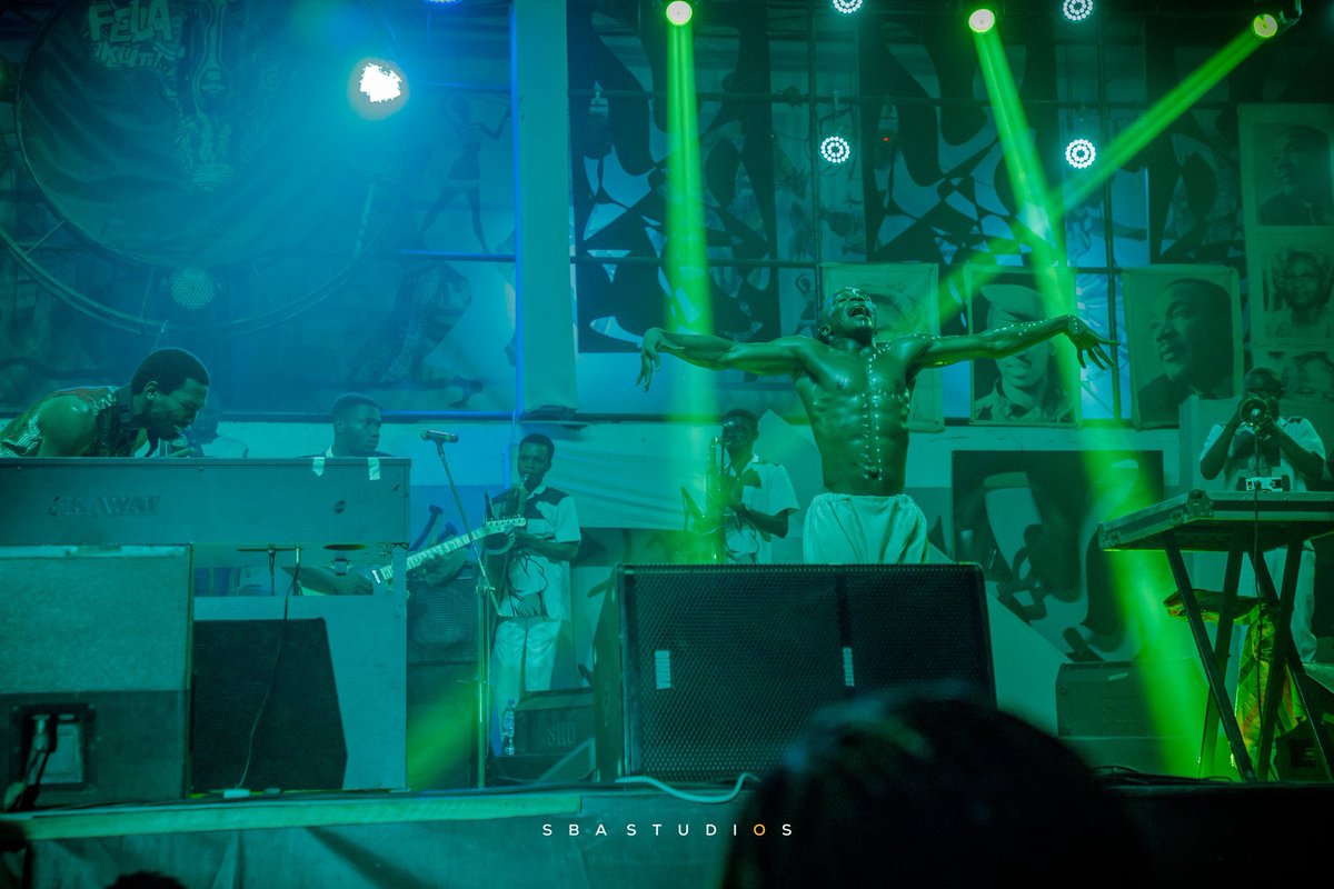BENDANCERNG1212's tweet photo. A good leader wins a war... A *phenomenal leader avoids one. Listen! You do not change people's minds by the words you speak, but you inspire change in their hearts by the life you live.* @BENJAMI48736948 

#Bendancer 
#Afrobeat 
#NEWDANCE https://t.co/KIJjXoyoLm