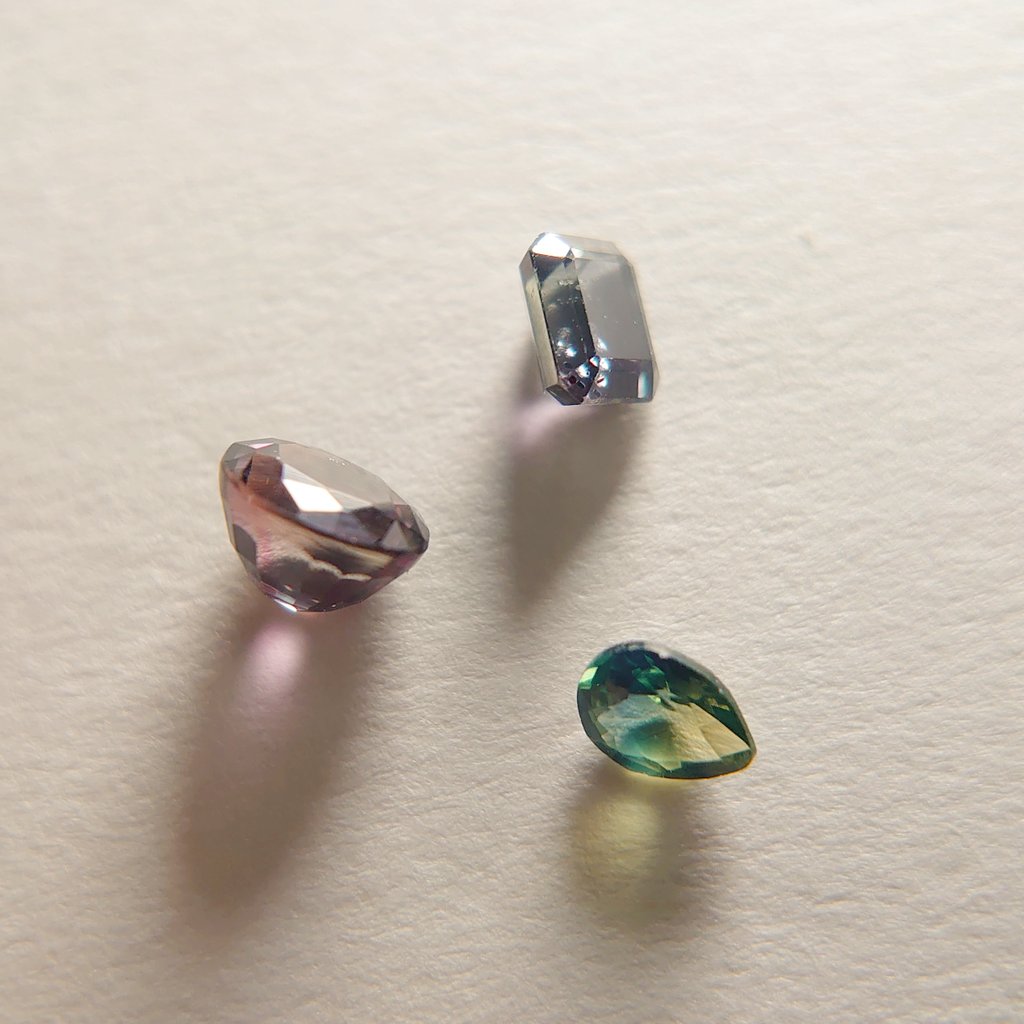 N9_gemgem's tweet photo. #TLを宝石展にしてみないか
サファイア https://t.co/SaAlYesn9t