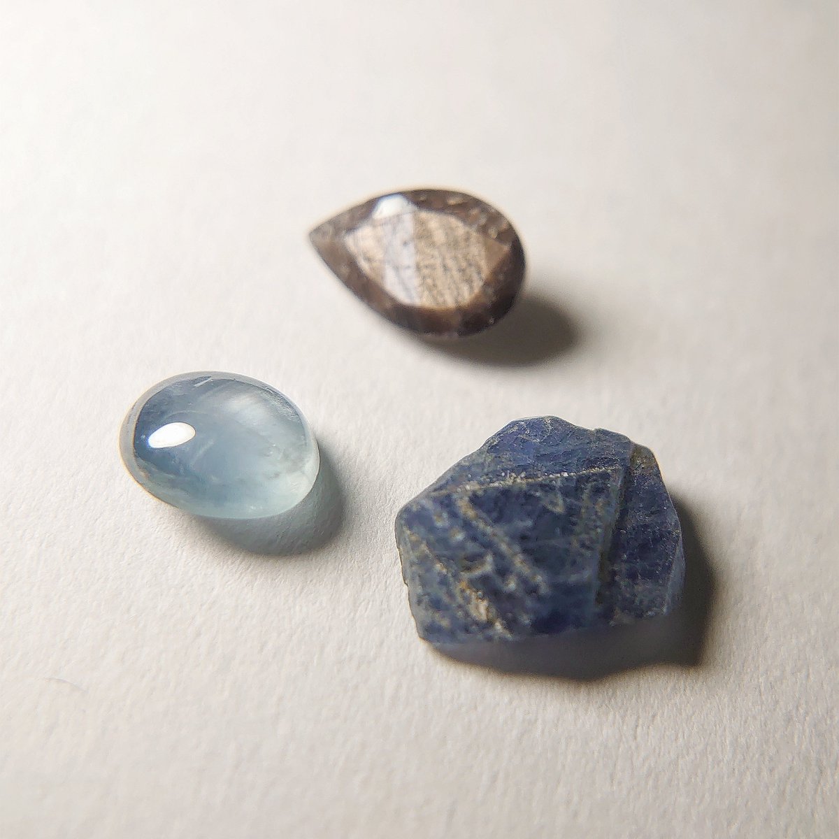 N9_gemgem's tweet photo. #TLを宝石展にしてみないか
サファイア https://t.co/SaAlYesn9t