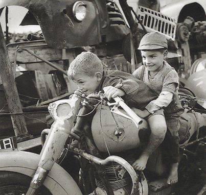 New Friends
.
@BayonasPhoto
<a href="/alfons_bano13/">alfons bano</a>
&amp;c
.
facebook.com/IoSuiTacchiNon…