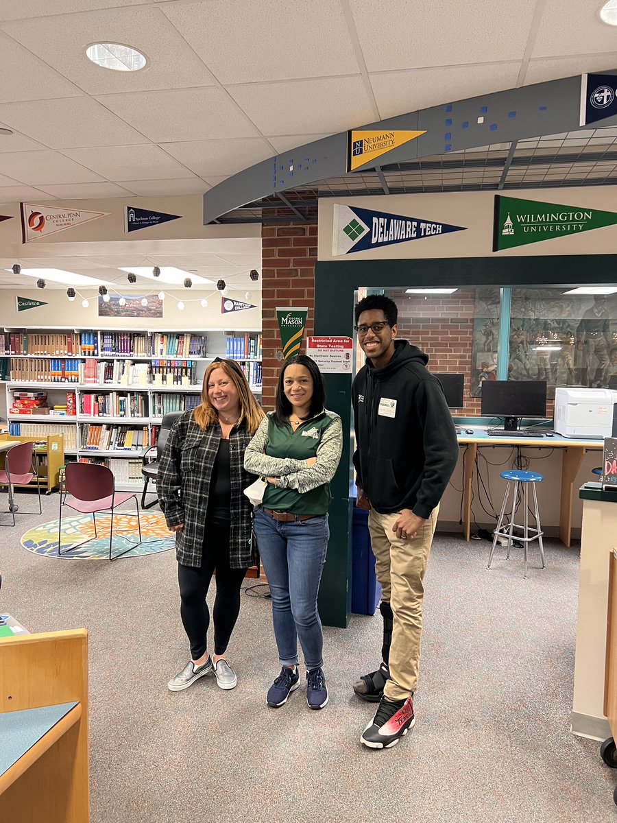 CollegeDelaware's tweet photo. HUGE thanks to Mount Pleasant High School for giving us the opportunity to speak with over 15 students about our program last week!! 

@MPGreenKnights 
@1stStateEducate https://t.co/ODTgBkSfXs