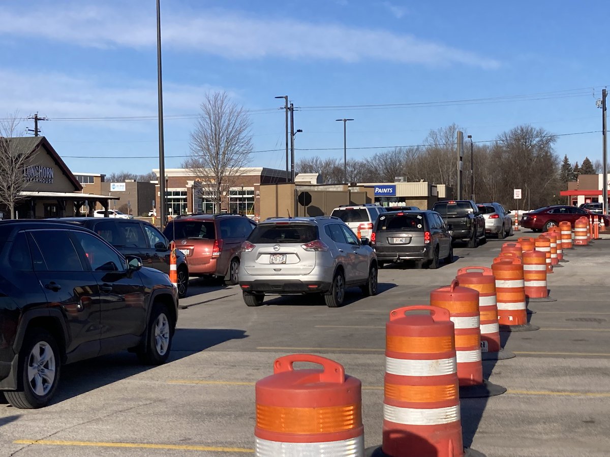 KAllenWBAY's tweet photo. The new Chik-fil-A is open in @AshwaubenonWI . Two drive through lanes are open. The restaurant hasn’t said when the dining room will open. Expect major traffic jams in the area today. https://t.co/KhYNfs6fg5