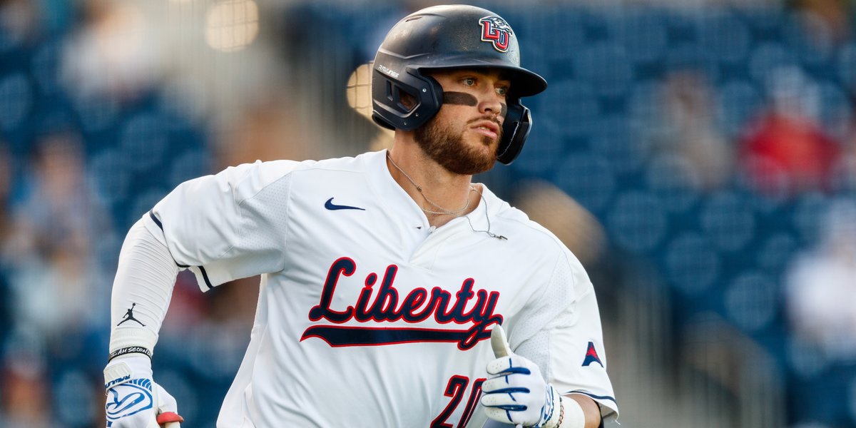 d1baseball's tweet photo. ⭐ 𝐆𝐨𝐥𝐝𝐞𝐧 𝐒𝐩𝐢𝐤𝐞𝐬 𝐒𝐩𝐨𝐭𝐥𝐢𝐠𝐡𝐭 ⭐ 

@derek_orndorff is leading the country in home runs, but he brings so much more to @LibertyBaseball.

READ: https://t.co/FDuMg5C420 https://t.co/gGlEPm3Ljd