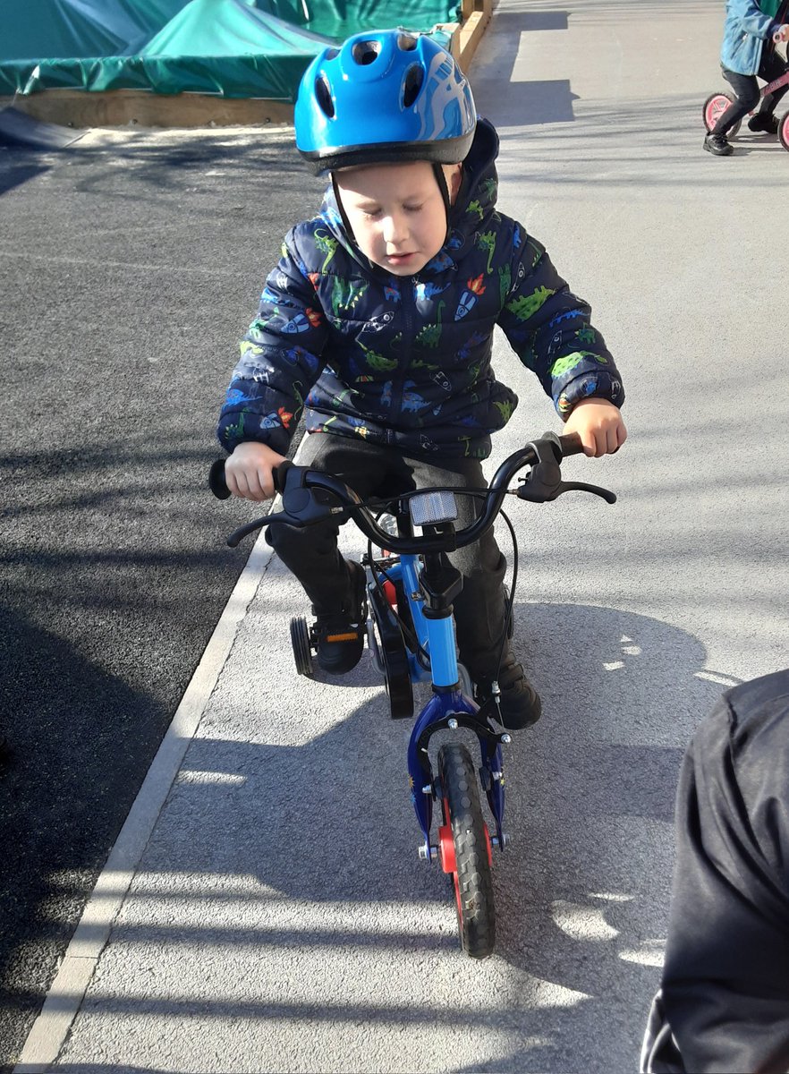 gcpfs1's tweet image. Today on our bikes we have been working on our spatial awareness @PrimaryGreat #gcpphysicaldevelopment