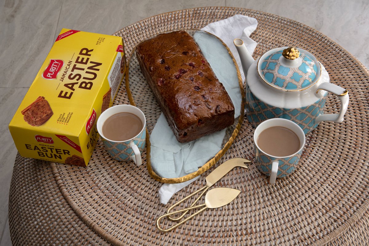 PurityBakeryJam's tweet photo. Maybe we're biased but if you ask us, this is the best #BunWorthGetting 🥰😋
.
.
.
#PurityEasterBun #JamaicanEasterBun #Easter #EasterBun https://t.co/8OW3HFsafU