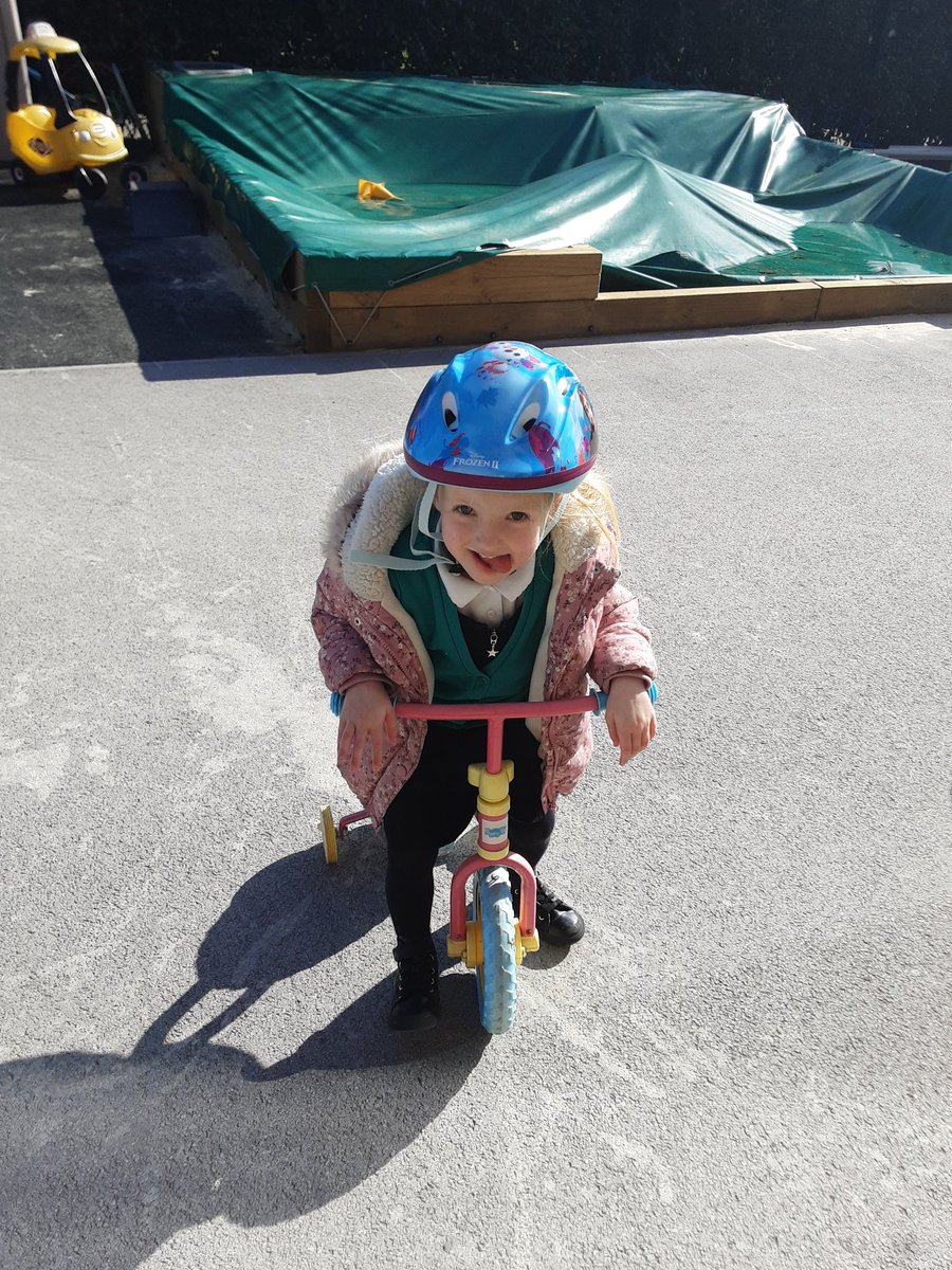 gcpfs1's tweet image. Today on our bikes we have been working on our spatial awareness @PrimaryGreat #gcpphysicaldevelopment