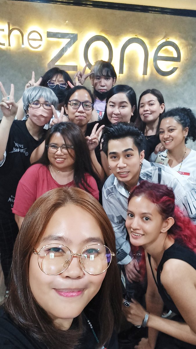 ARTSB19's tweet photo. ARTSB19 was made just a few months before the pandemic hit. So 2+ yrs na po kaming online friends. And our only dream before was to meet each other even once &amp; to make art. Then @yanidedios &amp; @simply_geri  approached us, you 2 made our dream come thru fr. ++

@SB19Official #SB19 https://t.co/oSxyMo8Ij1