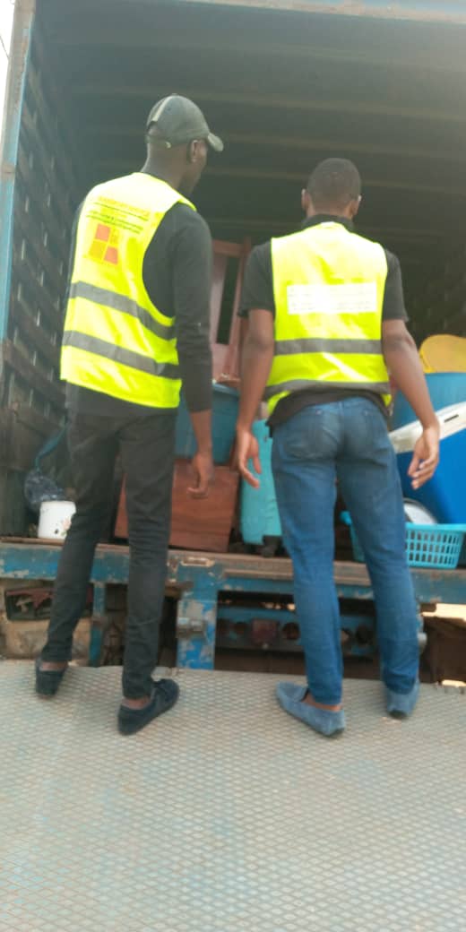 MyTransportServ's tweet photo. #Throwback :  les meilleurs moments🤩 du Déménagement Douala (Makepe BM) pour Douala ( Akwa )

Infos du Déménagement :
📌 Achat des cartons et mise en carton
📌Pack : Confort plus
📌Montage et Demontage

Si vous avez besoin de nos services. Ecrivez nous👇🏾
https://t.co/1zSst3WwwR https://t.co/LQuMEu8HMq