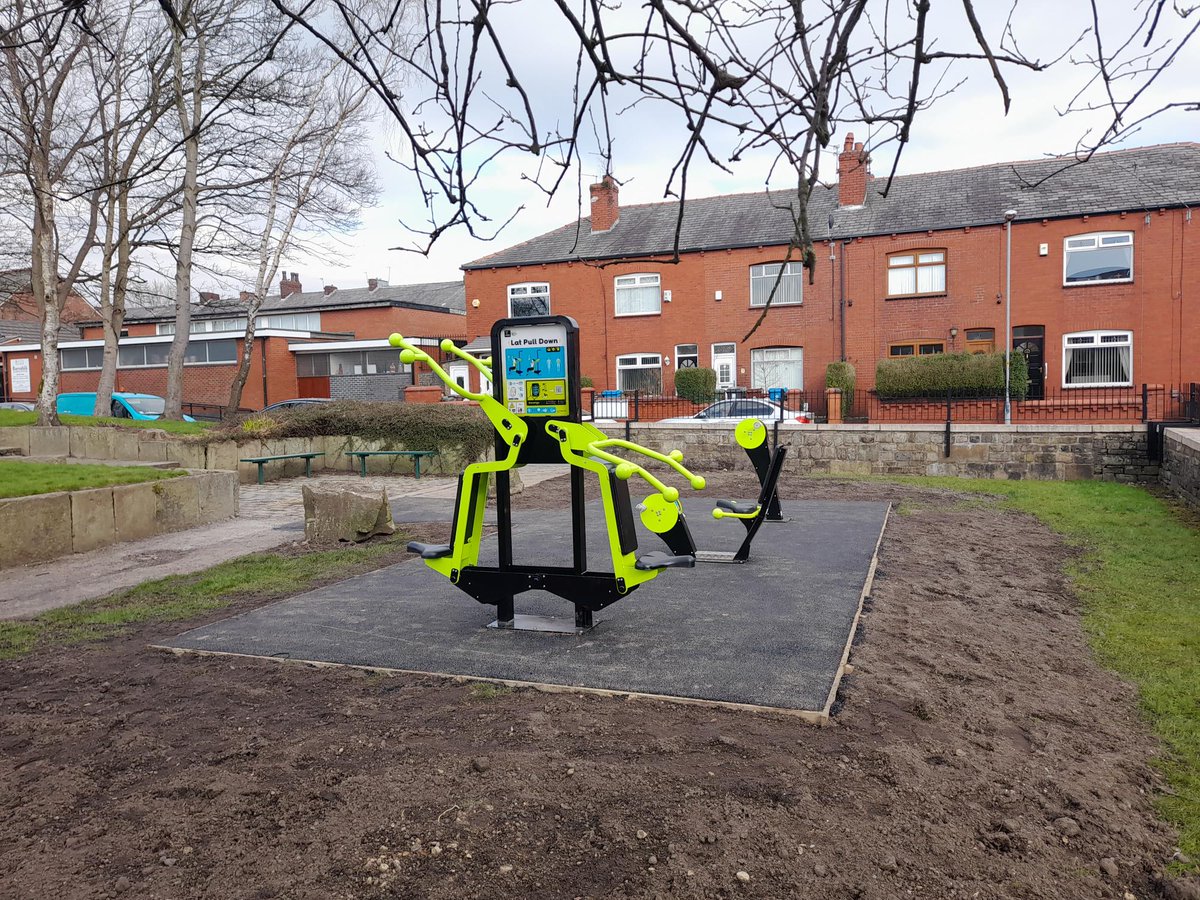 ClarksfieldCG's tweet photo. New Exercise Equipment at the Arundel Street Park. @LocalTrust @matt_leach @WeActTogether @OldhamCouncil. #communityempowerment #oldhamhour https://t.co/JFU81mha2G
