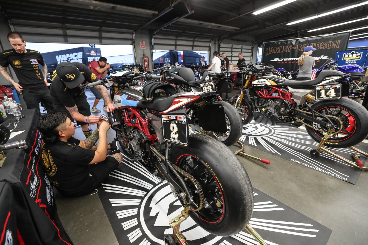 Last minute prep before the new bikes hit the @daytona speedway for the first time!

@motoamerica

#RideDunlop #MotoAmerica #Daytona #DunlopDaytona #KingOfTheBaggers #SuperHooligan