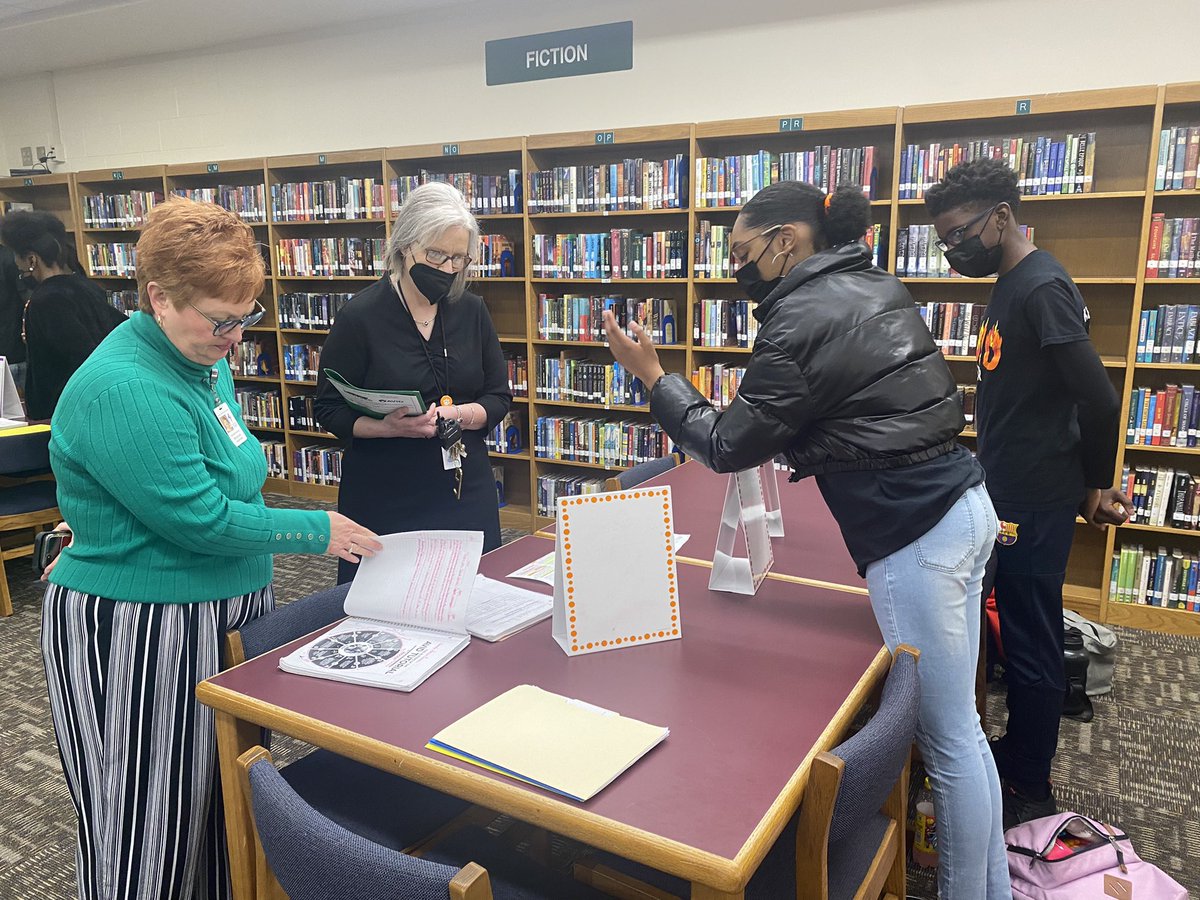 KMMPMPanthers's tweet photo. HAPPENING NOW! Welcome @AVID4College Visitors &amp; @RichlandTwo District Leaders! @kmmpmavid Scholars showcase and present AVID strategies, skills, and tutorials. We are delighted to share the success of AVID at #KMMPM! #Premier #NationalAVIDDemonstrationSchool https://t.co/mwYkMgfNTJ