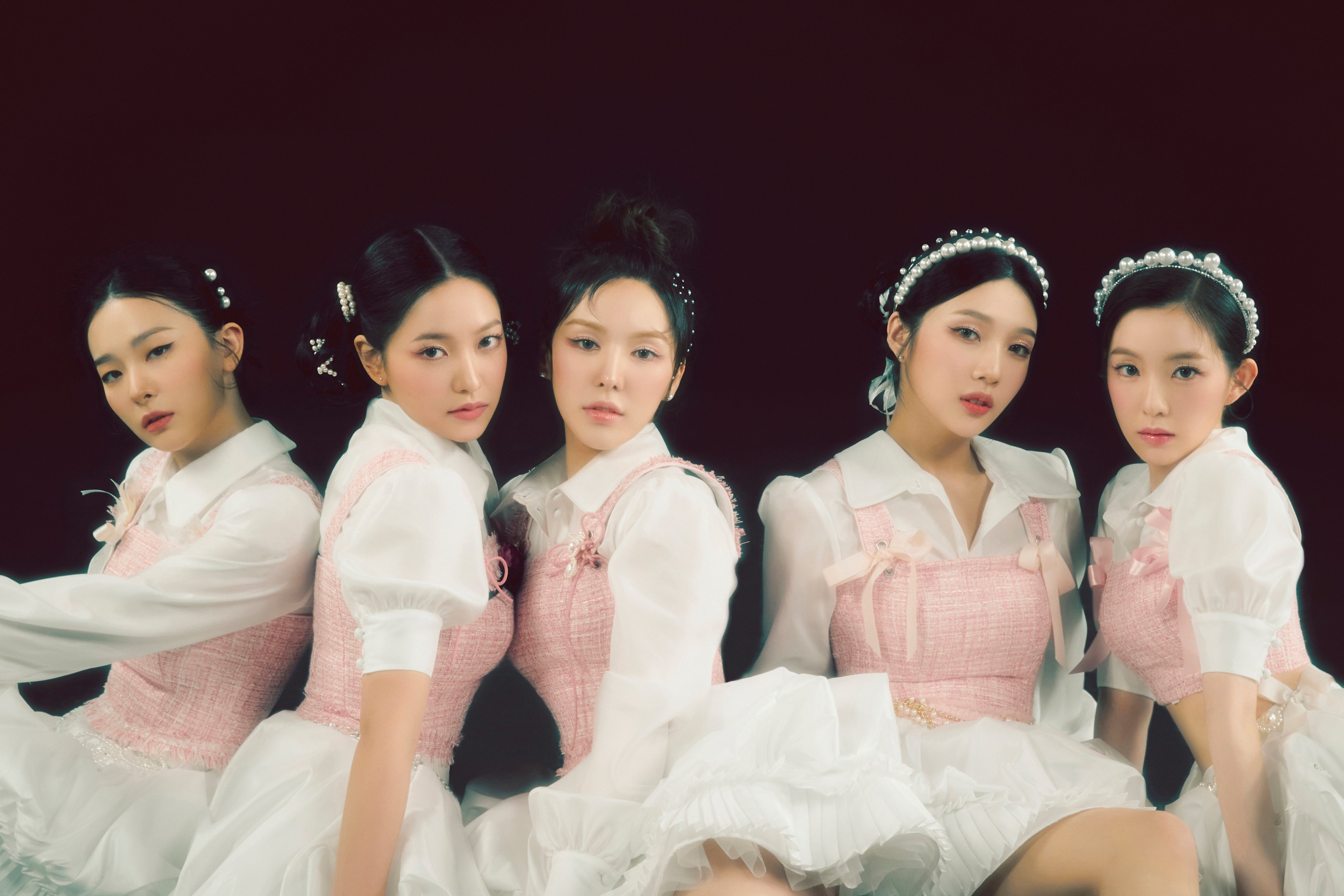 Da esquerda para a direita: Seulgi, Yeri, Wendy, Joy e Irene. Grupo é reconhecido por sua versatilidade. Foto: SM Entertainment/Twitter