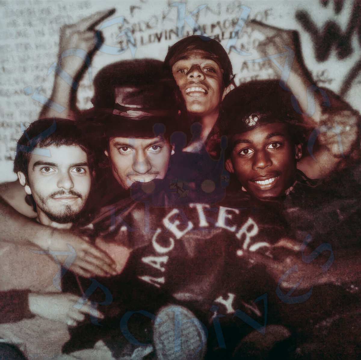 kingklast's tweet photo. The Maceteros
Sunset Park Brooklyn, N.Y. Late 1970’s - Early 1980’s

#THEMACETEROS
#SUNSETPARK
#BROOKLYN
#CLASSICNYSTREETGANGS
#KINGKLASTARCHIVES
#KINGKLAST https://t.co/CjwFt6WZSG