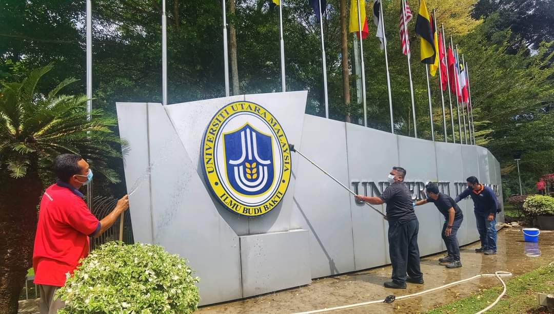 uumnews's tweet image. #uumconvocation #letscountdowntogether