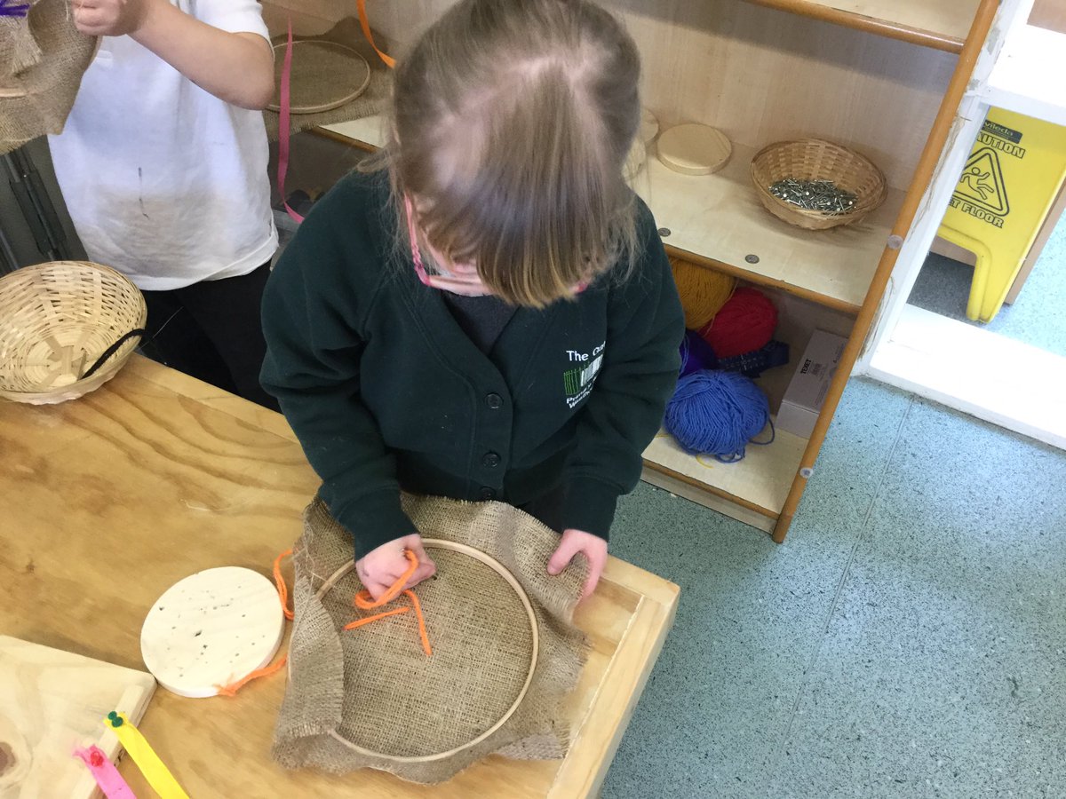 GatesPenguins's tweet photo. We are loving our new wood work area! Today we have been working on our sewing skills! #eyfs #earlyyearsinbolton #TheGatesEYFS #woodworkinearlyyears #abcdoes https://t.co/h3HBgPjLDe
