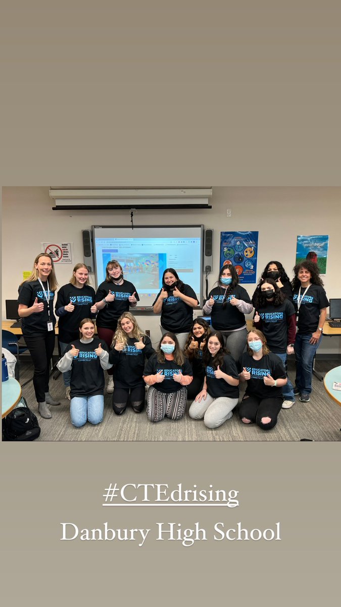 EricaKeane3's tweet photo. DHS attending #ctedrising conference today! Future educators in the making! @MrDPrincipalDHS @DanburyBOG https://t.co/NcHszVK79t
