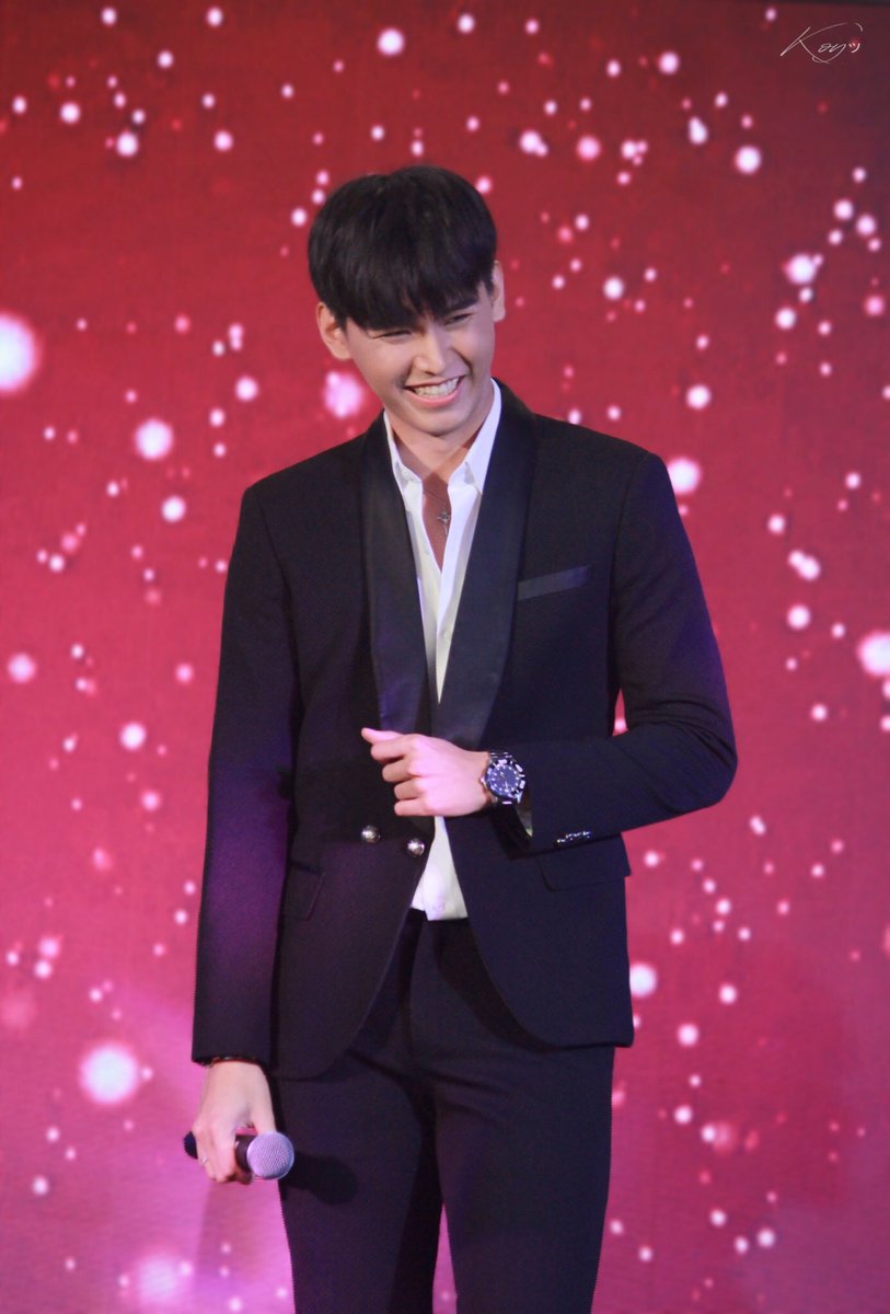 kanyapak_sk's tweet photo. ยิ้มแบบนี้ใครจะไหวอะคุณพชร 💚
#จาพชร #JaPhachara  #JaFirst #teddyJa https://t.co/PcaF7G43to