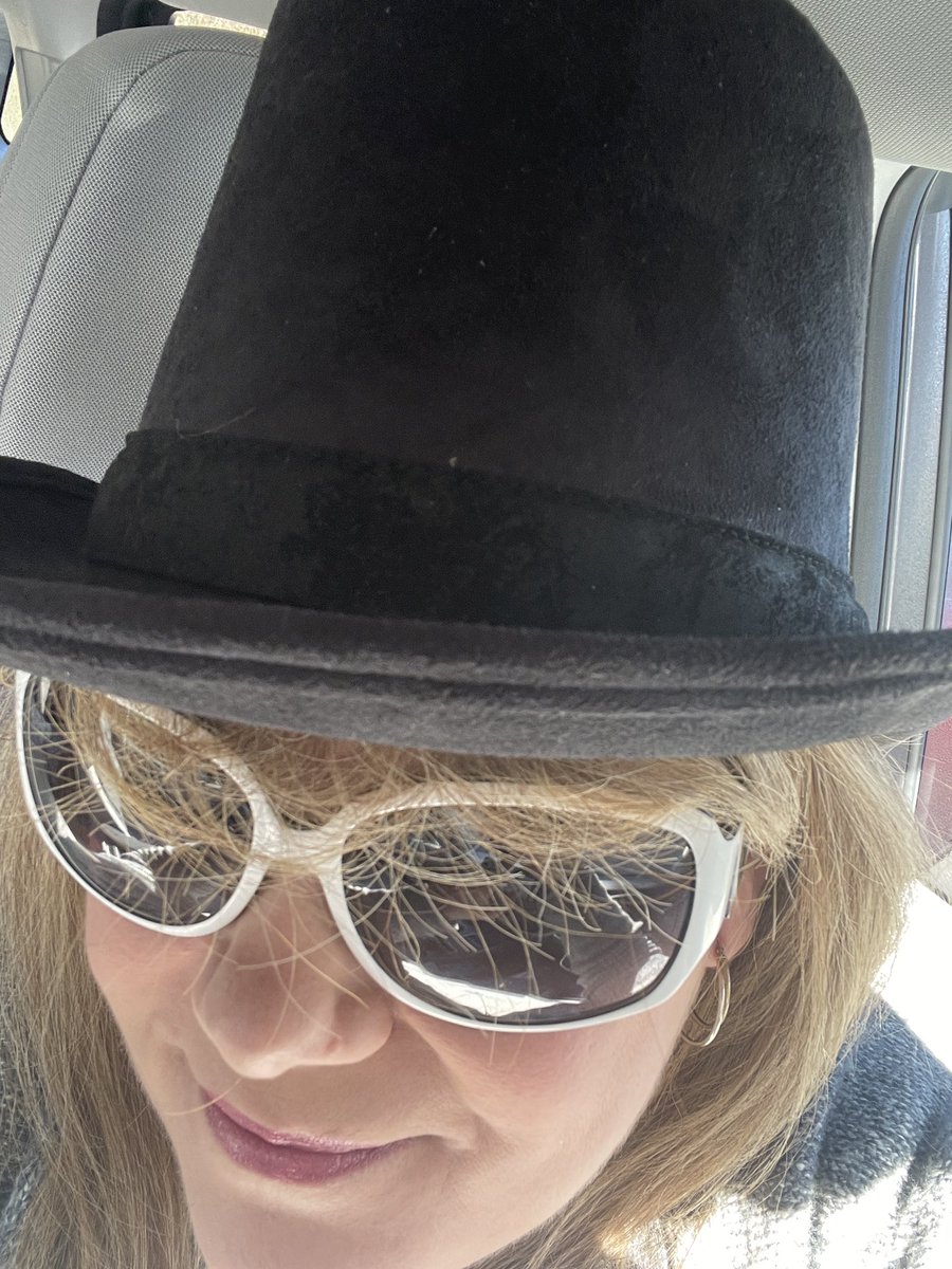 lrich_99's tweet photo. #HEY❗️ @CrosbyISD 😃
Show us your Thinking Hats!
Mine is a whole mood 😂
#HEYWeek #ResponsibleDecisionMaking #SELDay #SEL4TX https://t.co/VrfJsJwZfh
