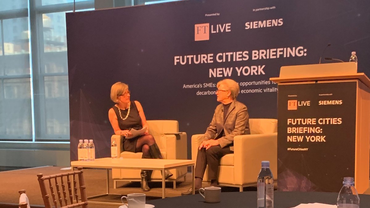InnovationHubSI's tweet photo. Great discussion at @ftlive &amp; @Siemens #FutureCitiesNY event around sustainability for #SmallBusinesses with Kathryn Wylde, President &amp; CEO of @Partnership4NYC. Looking forward to a panel discussion on unlocking opportunities to achieve decarbonization &amp; economic vitality. @FT https://t.co/OEXMtVAki0