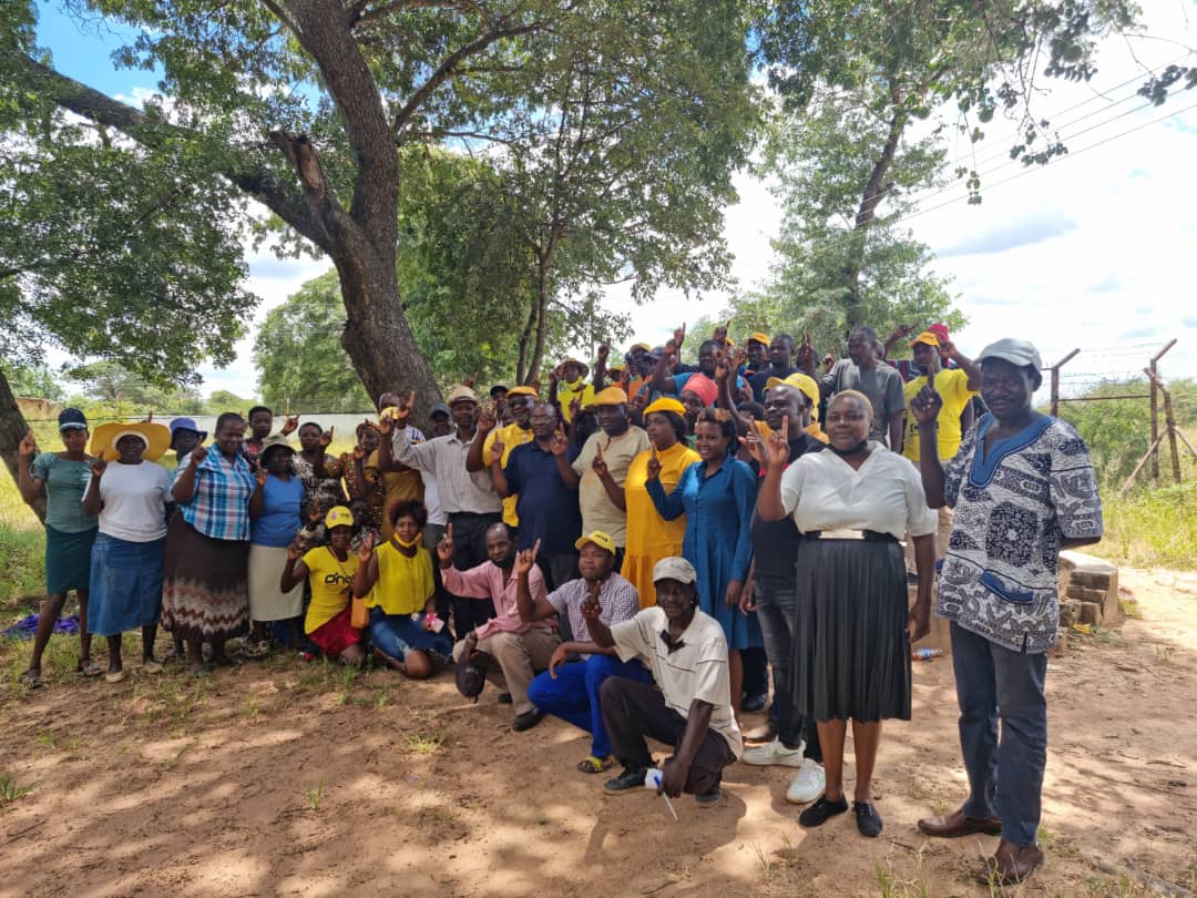 MaureenKade's tweet photo. Explaining the abc's of rapid response to assist victims in case of political violence to our campaign team for Mhondoro-Ngezi by-election. Also urged team to employ peace promoting elements in the community &amp; strategies to mitigate politicisation of governmenr food aid. https://t.co/csCQzRfyRg