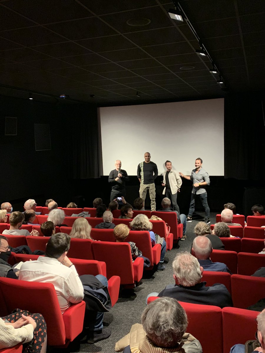 InstitutLumiere's tweet photo. On continue #SportLitteratureEtCinema ! Séance Judo, avec le documentaire @canalplus Azad l'histoire du judoka iranien Saeid Mollaei en présence des réalisateurs @Marc_Sauvourel Anthony Diao et David Tiago Ribeiro. Dans la salle, plein de judokas dont le champion Thierry Rey ! https://t.co/OHPyKt9yWs