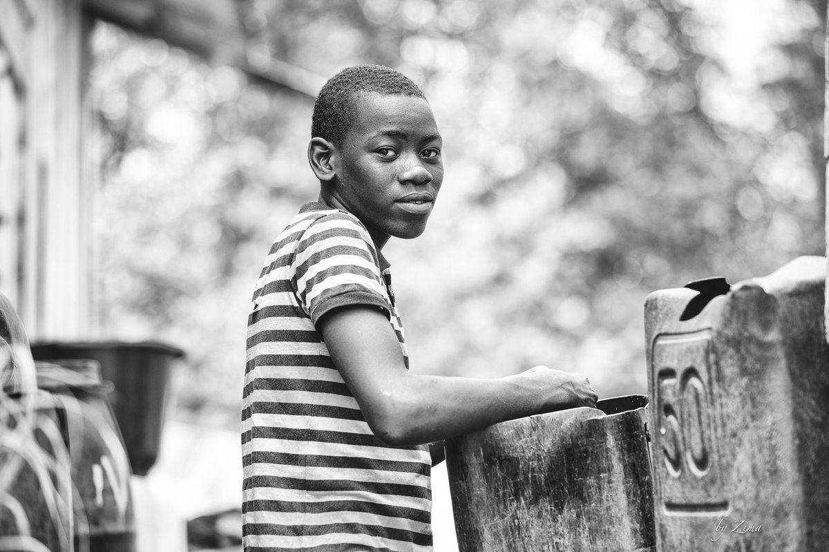 zima_fr's tweet photo. #PictureOfTheDay #peopleof #gabon #blackandwhitephotography https://t.co/TSFAdacUl9