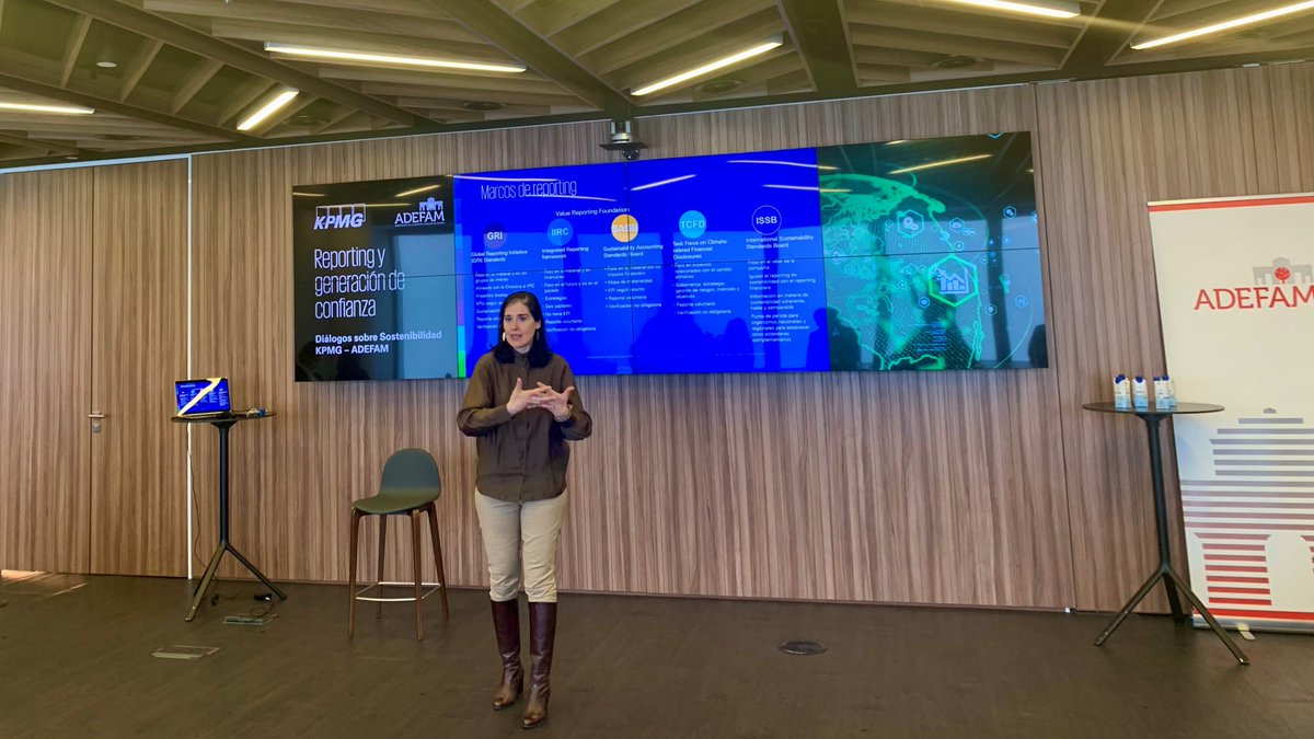 KPMG_ES's tweet photo. ➡️ Esta semana inauguramos el foro 'Diálogos sobre Sostenibilidad KPMG – @adefammadrid', que forma parte del compromiso común con las empresas familiares para ofrecerles actualizaciones en temas relevantes. 

#EmpresaFamiliar https://t.co/g8FpmKRzwV