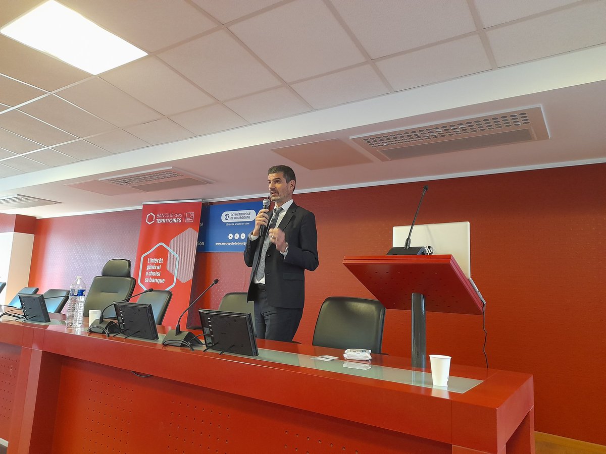 BdT_BFC's tweet photo. Rencontre @BanqueDesTerr et @UnionHlm en #BourgogneFrancheComte : Pierre Laurent revient sur le #PlanLogement, les évolutions de l'offre, et les services #digitaux pour les organismes du #logementsocial https://t.co/7zyccOYDsO