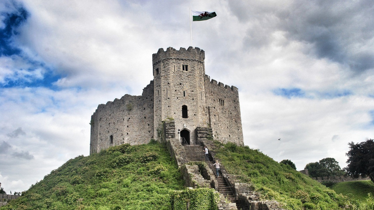 HotelBreaks's tweet photo. Cardiff Sightseeing Hotel Break from £125pp
2 nights Angel Hotel
Full English breakfast daily
24 hour City Sightseeing Cardiff bus tour 
3 course dinner 1st night in Castell's Restaurant 
Can book for 2, 4 or 6 nights (dinner also included on 3rd and 5th night, where applicable) https://t.co/NNkWhvdMhL