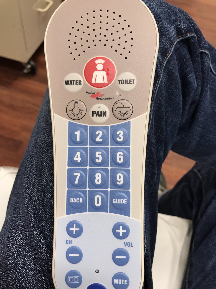 davidinchicago's tweet photo. Back in the chair for #ECP ready for @KellyRipa @LiveKellyRyan #Chicago #extracorporealphotopheresis #photopheresis #gvhd #leukemia https://t.co/nBckIlBPmO