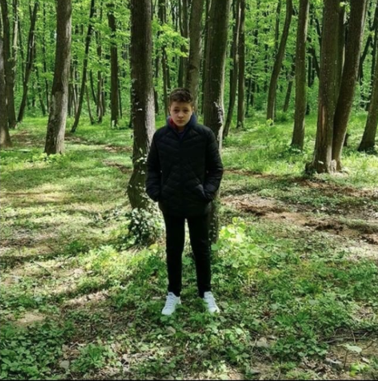 xstream_off's tweet photo. what does this guy do for a living? wrong answers only https://t.co/NYXur2tP16