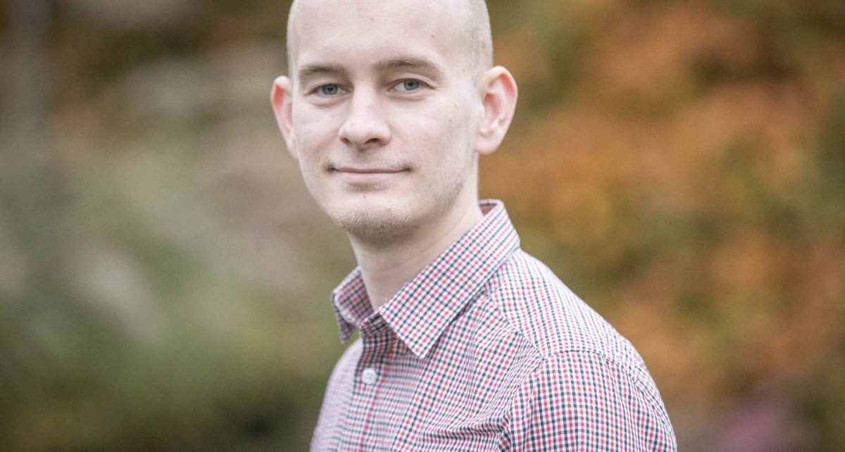 Looking forward to <a href="/ruben_hamans/">Ruben Hamans</a>'s thesis defense next Monday at 15:45. If you are in Amsterdam and want to learn about "Plasmonic Fields at Work" join us at the <a href="/VUamsterdam/">Vrije Universiteit Amsterdam (inactief)</a> vu.nl/en/events/2022… 

You can also follow the defense online at youtube.com/c/VUBeadlesOff…