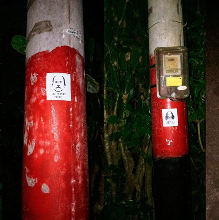 BOLETINECOLOGI's tweet photo. 🚨 Se respira lucha | Dejan papeletas de protesta cerca de la #UPOLI 📢Fuerzas unidas de defensa del pueblo ( FUDP) en desacuerdo con la condena de la jóven Samantha Jirón, pegaron papeletas en #Managua, y prometen que seguirán en la lucha civica👇 @UPPN19 @CPLPP_Nicaragua https://t.co/pNSKeJnVoD
