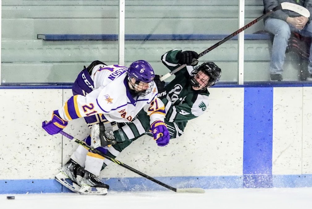 Good luck to <a href="/colton_jamieson/">Colton Jamieson</a> as he competes in the Minnesota State High School Hockey Tournament. First up for Colton and his Cretin-Derham Hall Raiders is Prior Lake at 11am #thetourney22 #FutureTommie
📸 <a href="/Romuald_Images/">David Romuald</a>