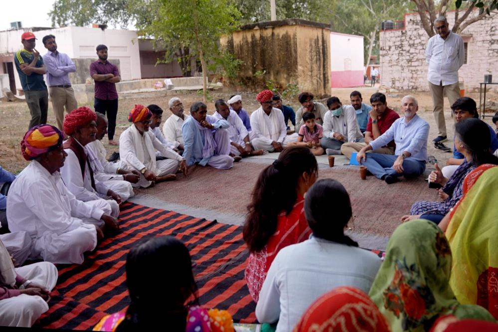 Yesterday, @ShombiSharp #UNRC🇮🇳 visited Jahota village, the first 'Open Defecation Free (ODF) Plus' village in Rajasthan, and listened to the achievements and aspirations of community members, women self-help groups, frontline workers, and volunteers.