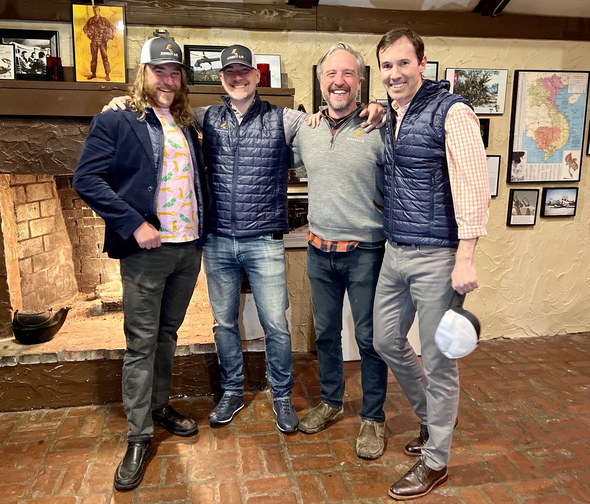 GREAT to celebrate launch of ⁦<a href="/KinectAir/">KinectAir</a>⁩ with these good friends and many new ones! #OpenTheSkies