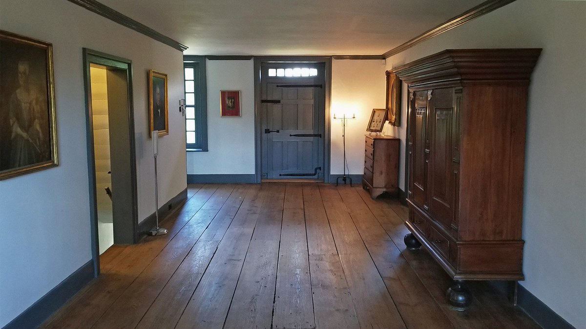 HMRarchitects's tweet photo. For Twitter:
“Let there be light!” 

Having been built around 1740, the Dey Mansion has struggled with adequate lighting. But no more with new inconspicuous, plaster-in recessed lighting! What do you think of the difference? #deymansionnj #GeorgeWashington https://t.co/F7iiHVhXMc
