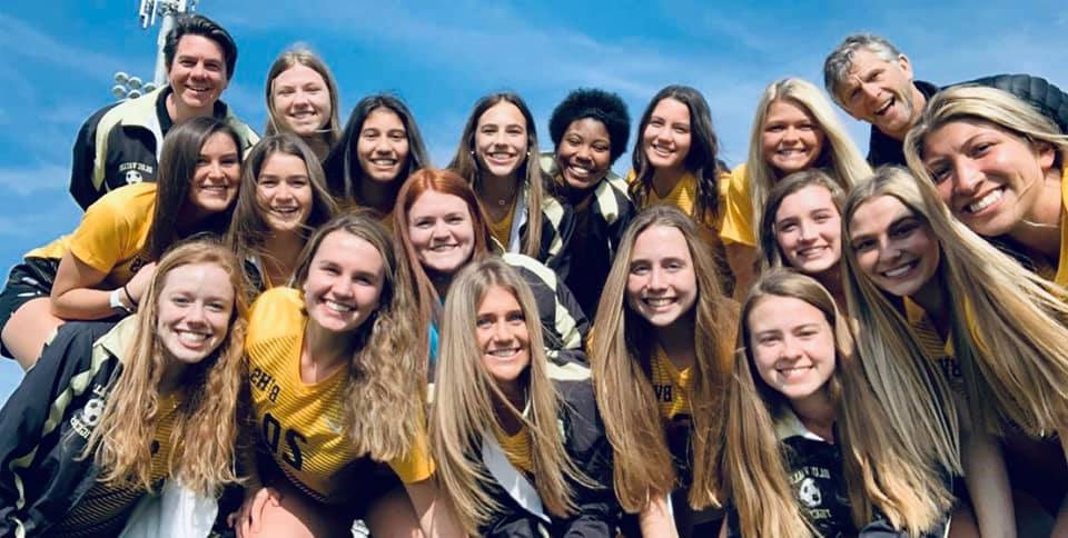 JohnDaleAnnc's tweet photo. 2 years ago today!! 🐅🐅🐅

Feels like yesterday and forever ago at the same time 💛🖤⚽️💛🖤⚽️

Will forever be heartbroken 💔 for this team being denied their shot at competition and showing the world what they could accomplish ⚽️ 🏆 https://t.co/IgWZifipUE