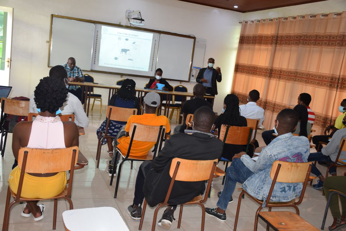 RwandaIndustry's tweet photo. Teams from @RwandaIndustry are touring Universities &amp;IPRCs in an awareness campaign for in-depth explanations &amp; more details to young innovators who would love to apply for upcoming #Innovate4CowBiohackathon.Visit https://t.co/JPlOexObRD for more &amp; to apply. https://t.co/INnMSMTRPO