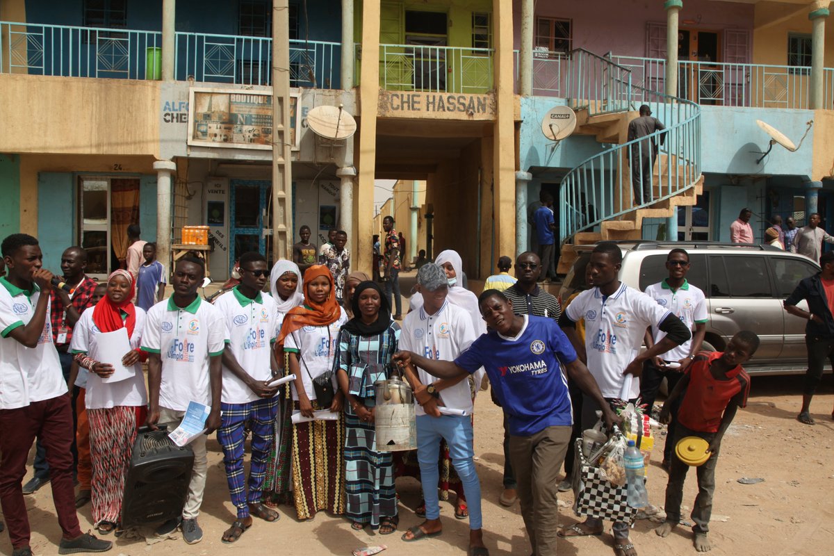 Cipmen's tweet image. Allôôô Agadez es -tu prêt? La caravane de la foire de l'emploi 2ème édition a déjà commencé à sillonner la ville en marge de la foire qui se déroulera du 15 au 16 mars prochain à La Maison de la Culture de Laya 
Venez nombreux vivre ces moments inédits! 
#OIM #cipmen #AICS #UNPBF