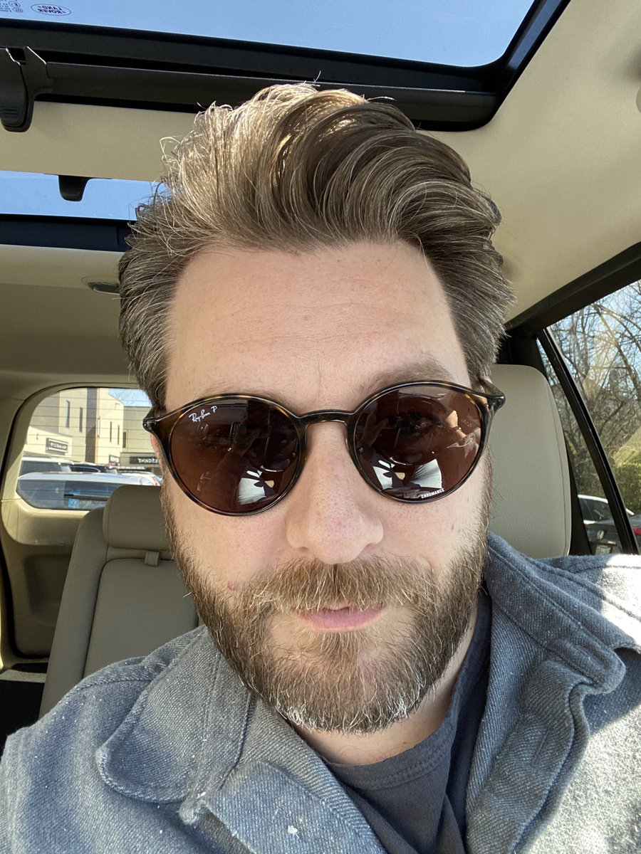 nickolasbarnes's tweet photo. Holly Johnson at @StyleHouseSalon is my hair mensch. https://t.co/gaxHDMmHCi