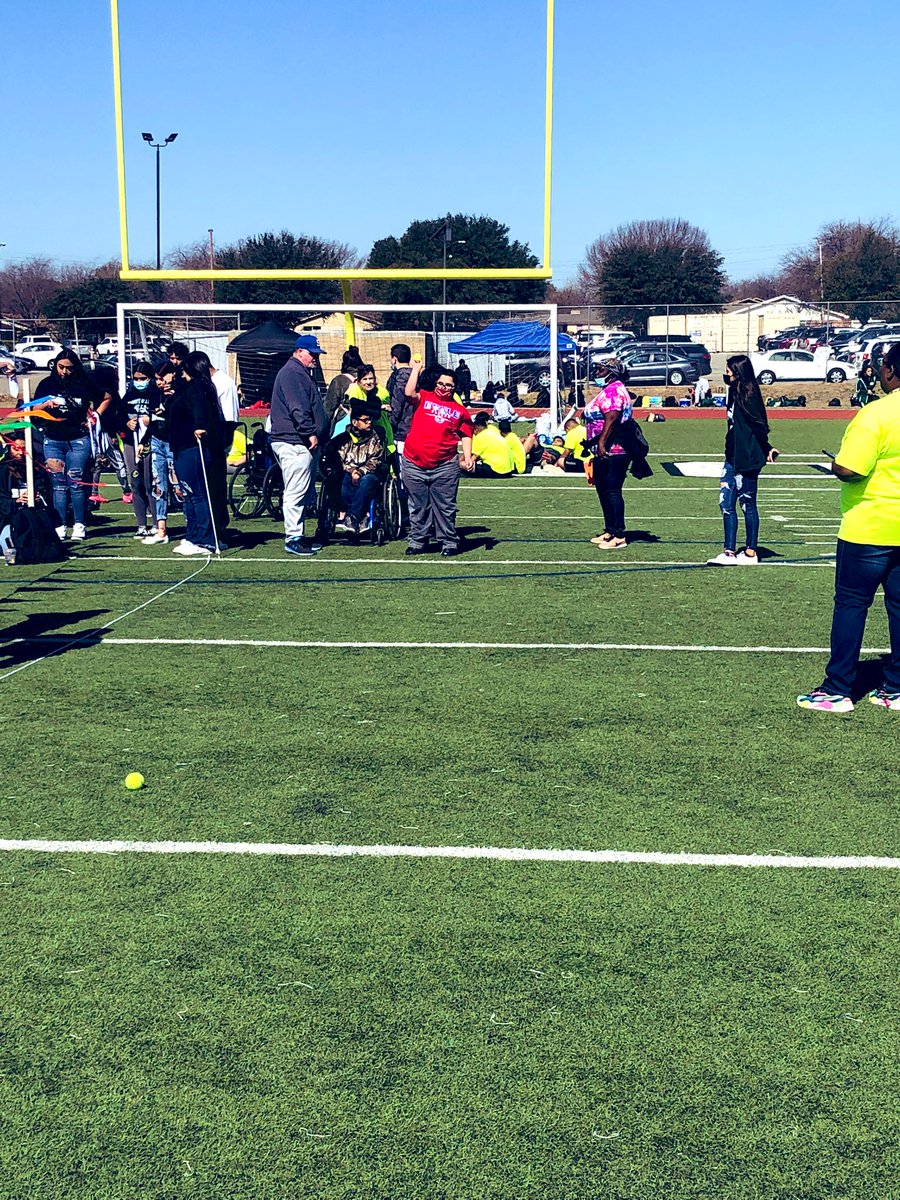 Coach_Gonzales's tweet photo. ITβS A GREAT DAY TO BE A SCORPIONβΌοΈπ¦
#ScorpionRelays | #FunkyTown | #ScorpionSpeed https://t.co/PwLgvDVNag