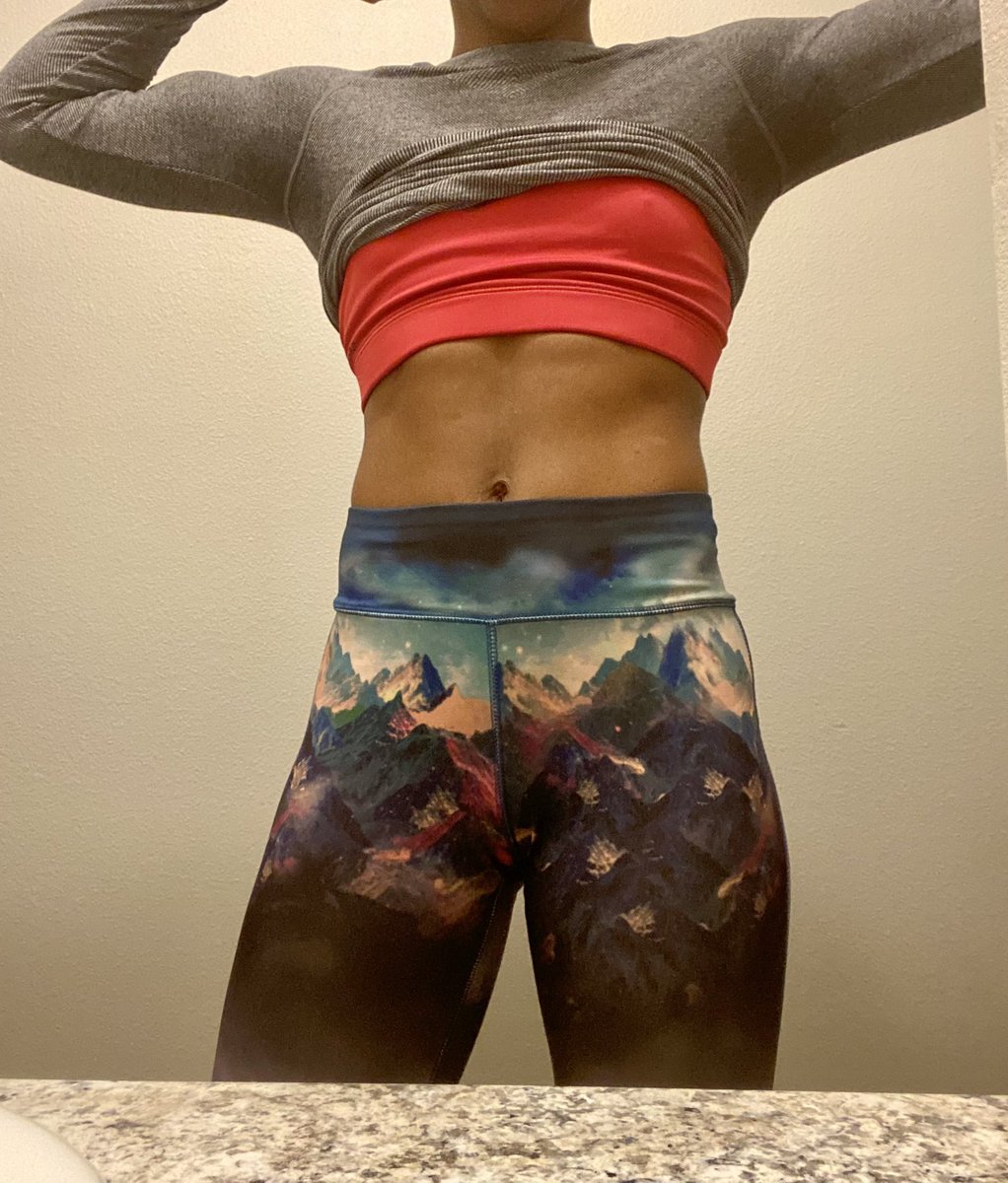 vfitty_x's tweet photo. #fitness #workouts #gym #personaltraining #fitnessgoals #fitnessfae #fitnesscoach #buildyourbody #lovethyself #choosehealth 🌱 #misfit #gymrats #exercise #cardio #StrengthTraining  #strengthandconditioning #squats #abs #FitnessMotivation #fitnessisthefuture❕💪🏾💦🥵 https://t.co/sRIpH5xnYY